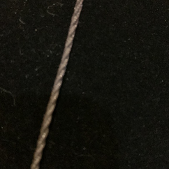 Vint Green Hardstone Carved Pendant on adjust cord - Picture 5 of 6